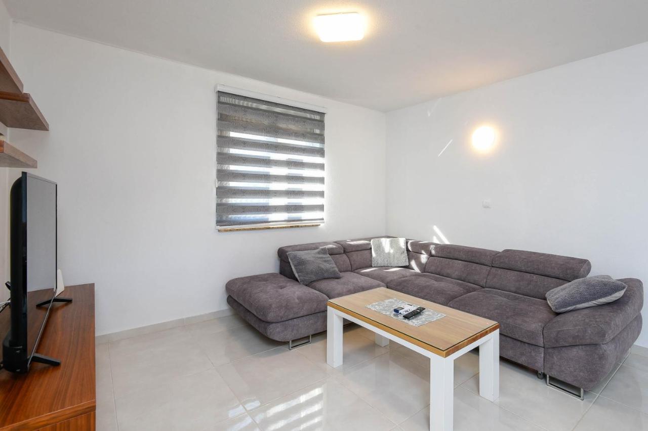 Lidija Apartmani Orebic Bagian luar foto