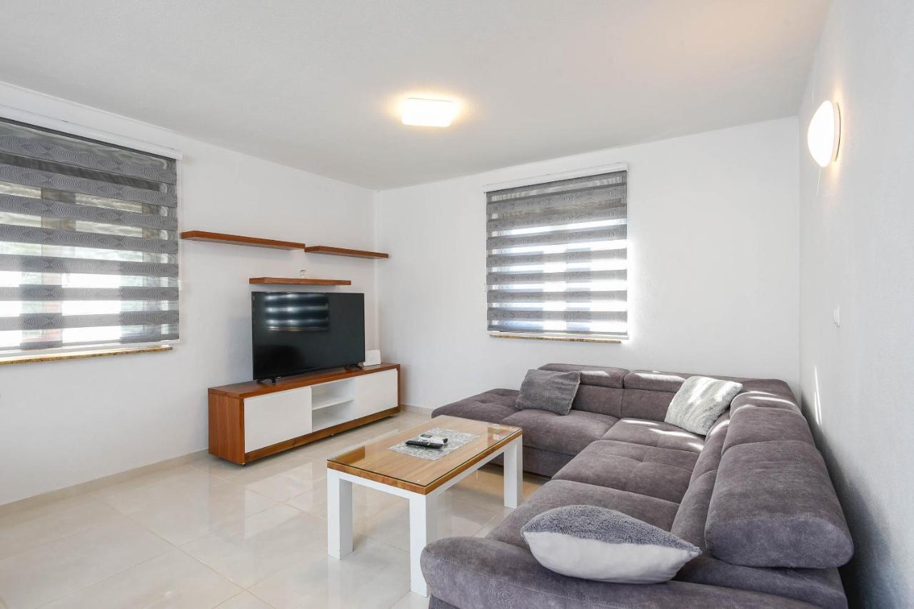 Lidija Apartmani Orebic Bagian luar foto